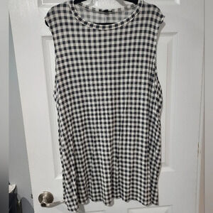 Black and White Checkered Sleeveless Top